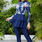 Aria Peplum Burkini Damen Navy Blumenmuster – Vorderansicht mit Pflanzen