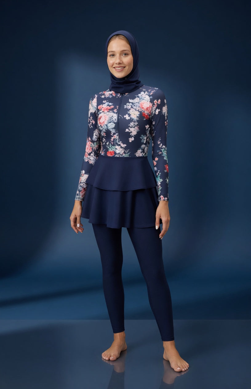 Aria Peplum Burkini Damen Navy Blumenmuster – femininer Peplum-Schnitt, Vorderansicht